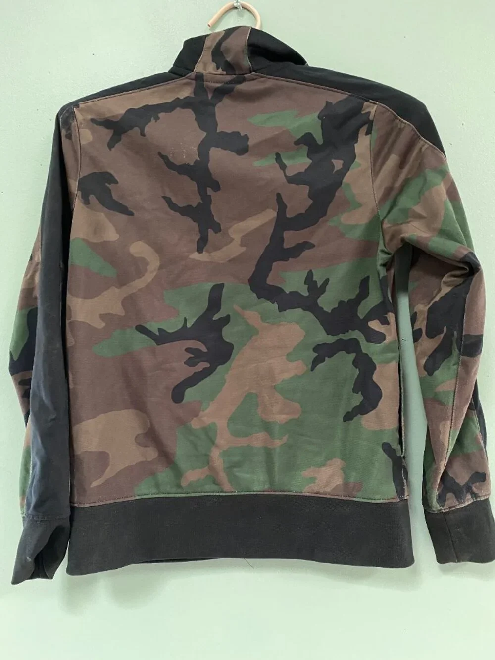Nike Air Wind Runner Size 8  Full Zip Track Jacket